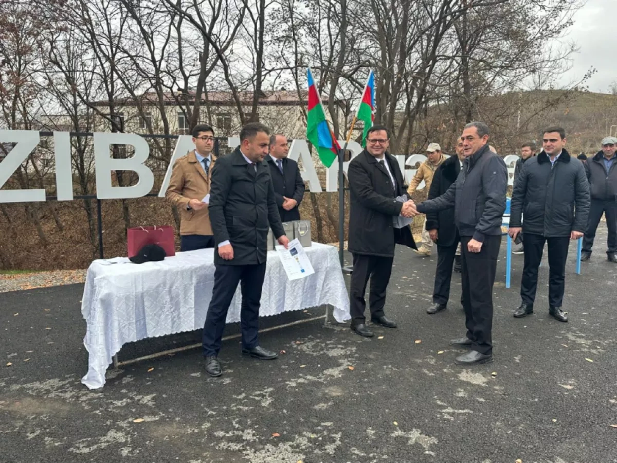 Another group of former IDPs receives keys to homes in Khojavand's Girmizi Bazar UPDATED / PHOTO