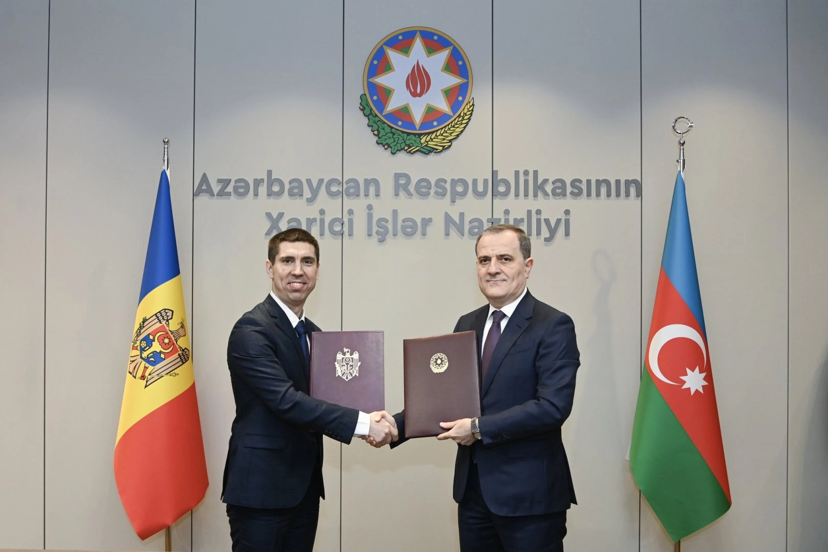Azerbaijani, Moldovan Foreign Ministries seal plan of consultations (PHOTO)