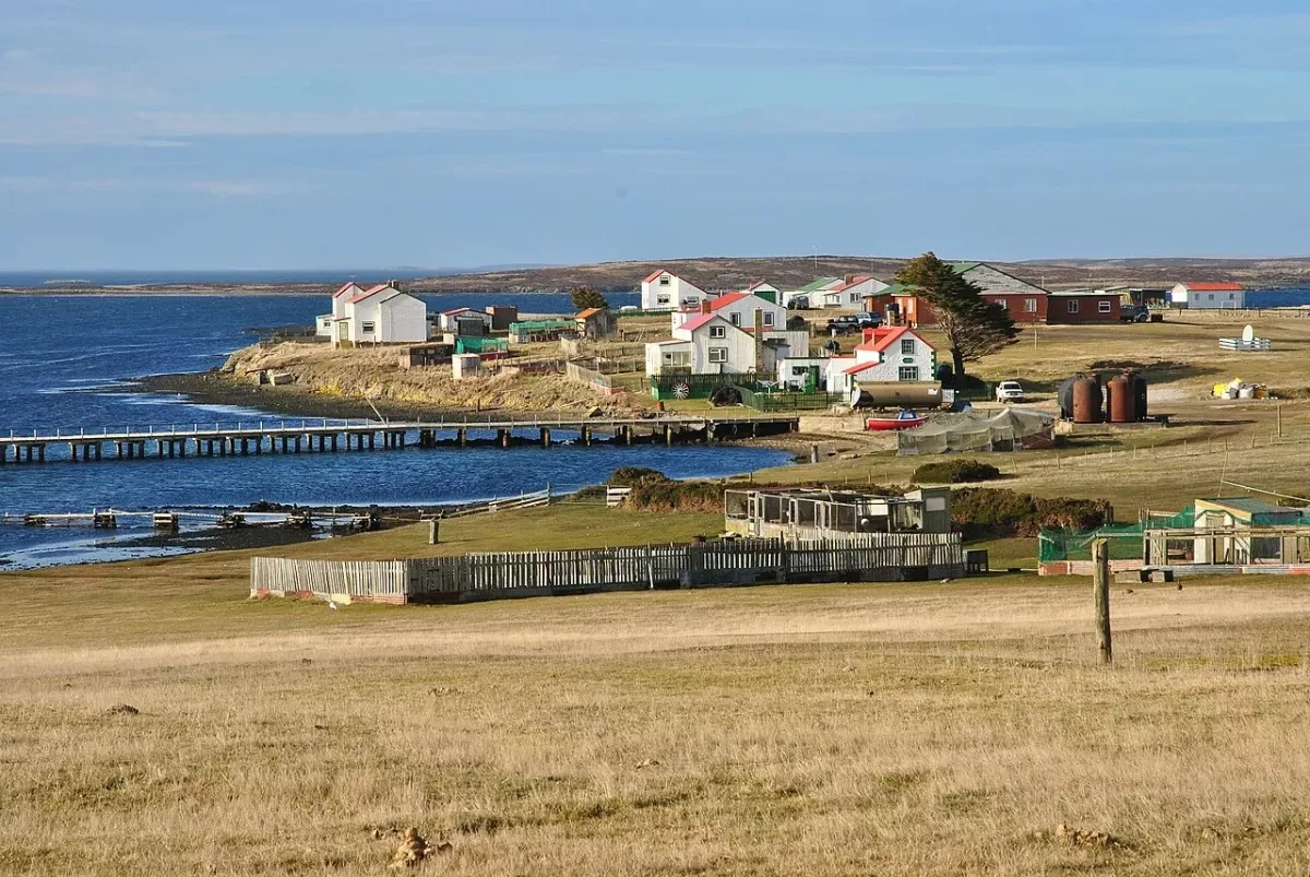 UK reaffirms sovereignty over Falkland Islands after report of US "review"