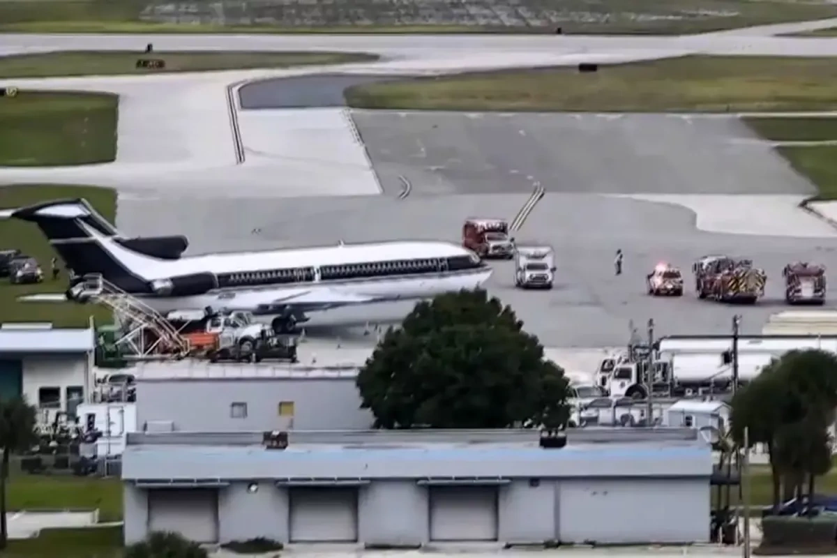 Plane carrying eleven people crashes off Florida coast