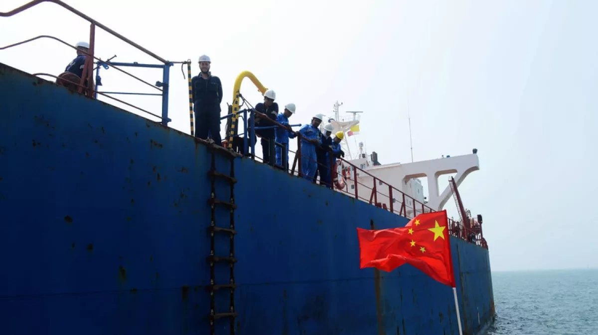 Media: Ships in Persian Gulf posing as Chinese to avoid attacks