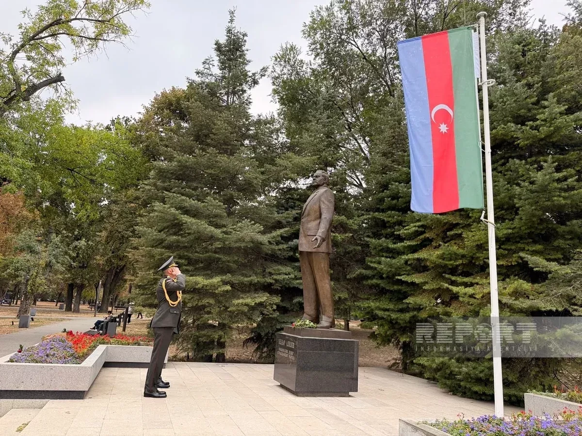 Azerbaijan’s new ambassador to Serbia visits memorials in Belgrade PHOTO