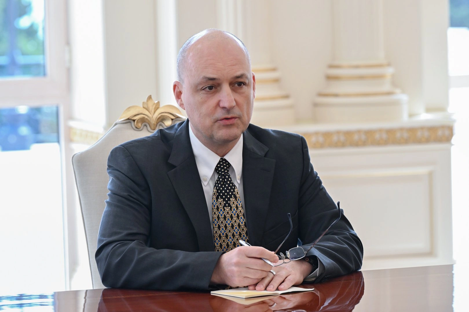 President Ilham Aliyev receives delegation from John Deere (PHOTO)