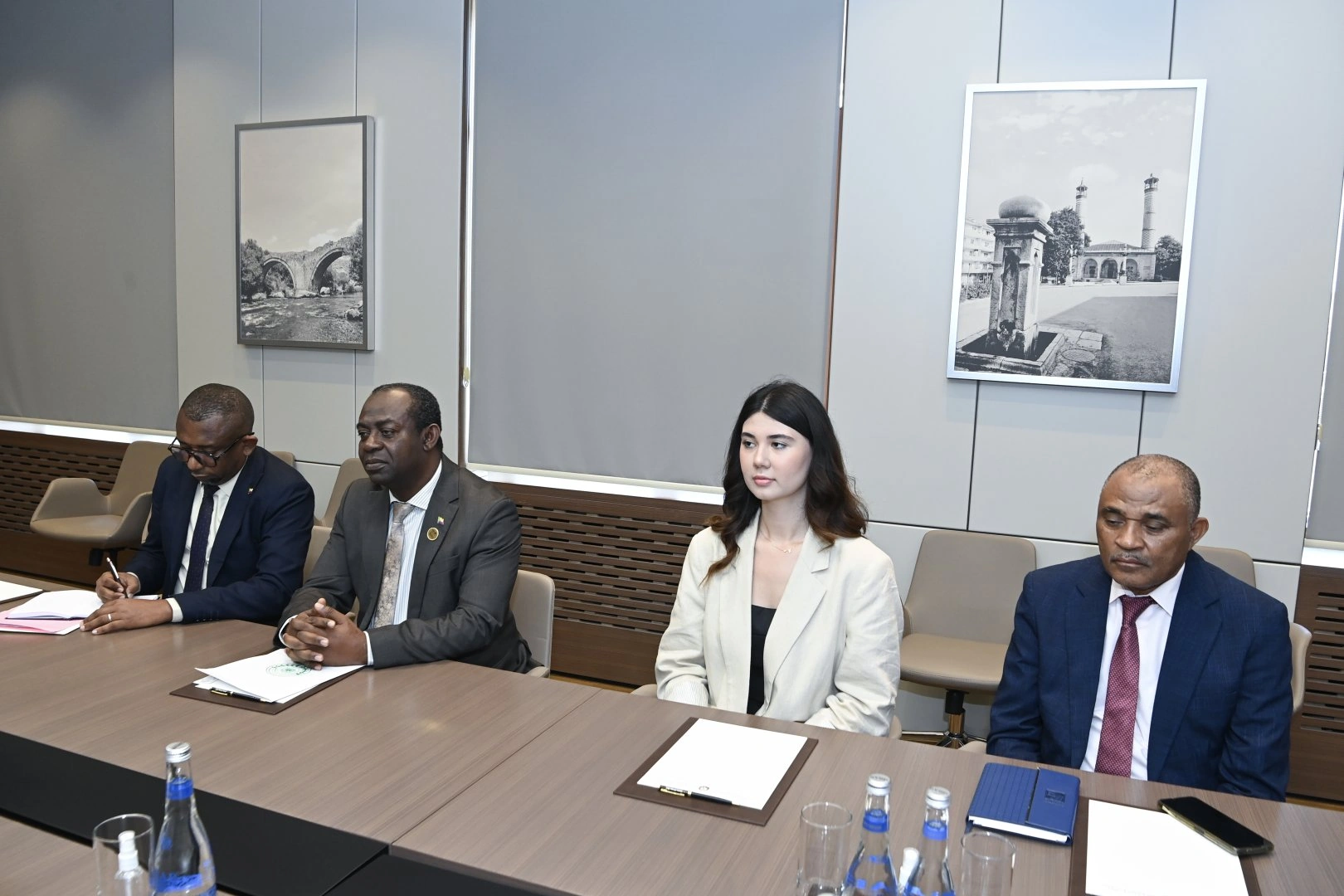 Azerbaijan and Union of Comoros discuss cooperation relations (PHOTO)