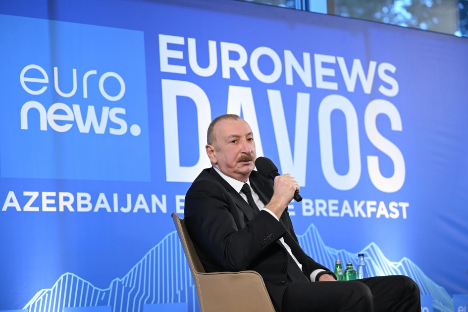 President Ilham Aliyev attends “Azerbaijan Executive Breakfast” event in Davos (PHOTO)