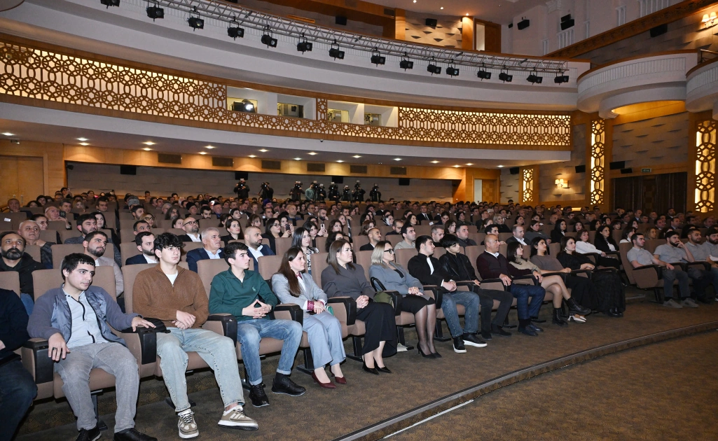 Head of Baku Media Center Arzu Aliyeva attends premiere of "Harmony" documentary (PHOTO)