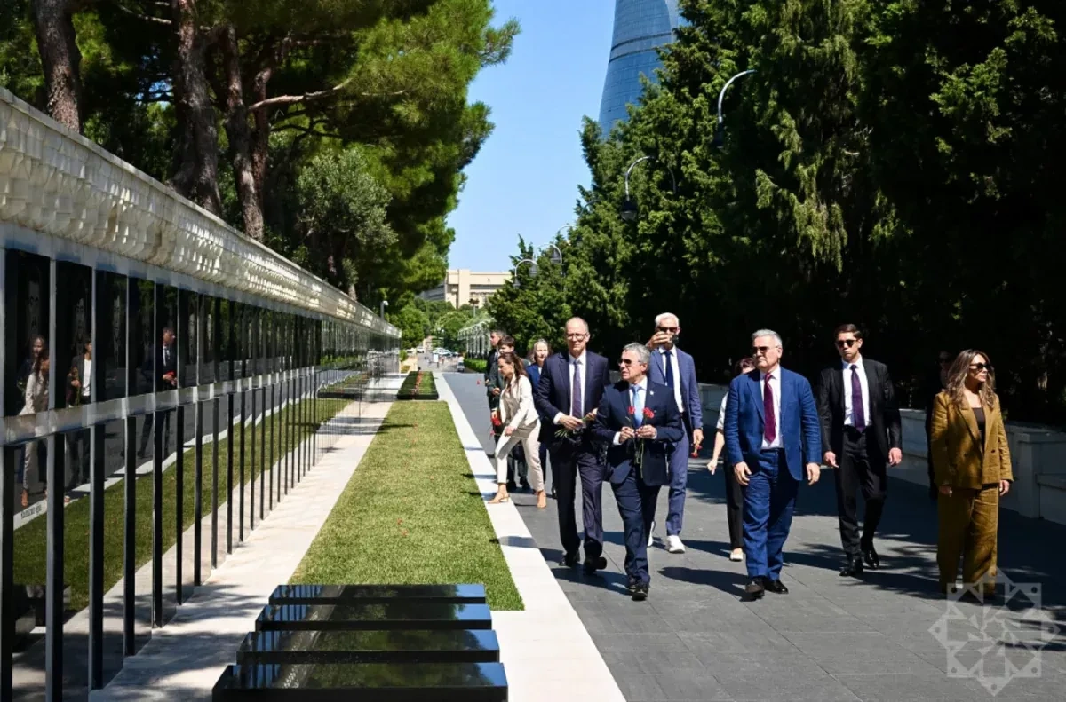 OSCE chief visits Azerbaijan's Martyrs' Lane during official trip PHOTO