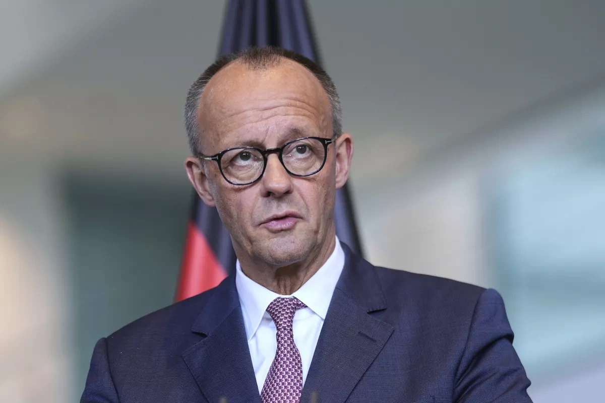Merz urges Iran to return to talks and stop “playing for time”