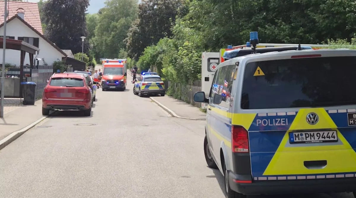 Teen suspect held after knife attack at Bavarian school