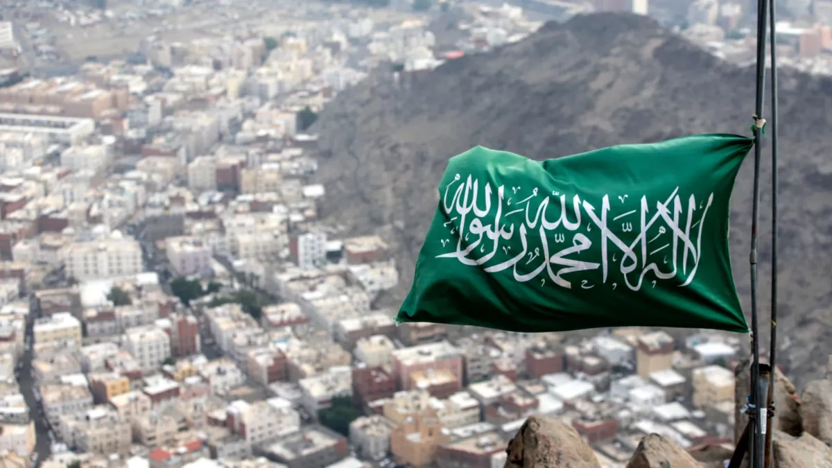 Saudi Arabia warns Mecca, Jeddah of potential Houthi attacks