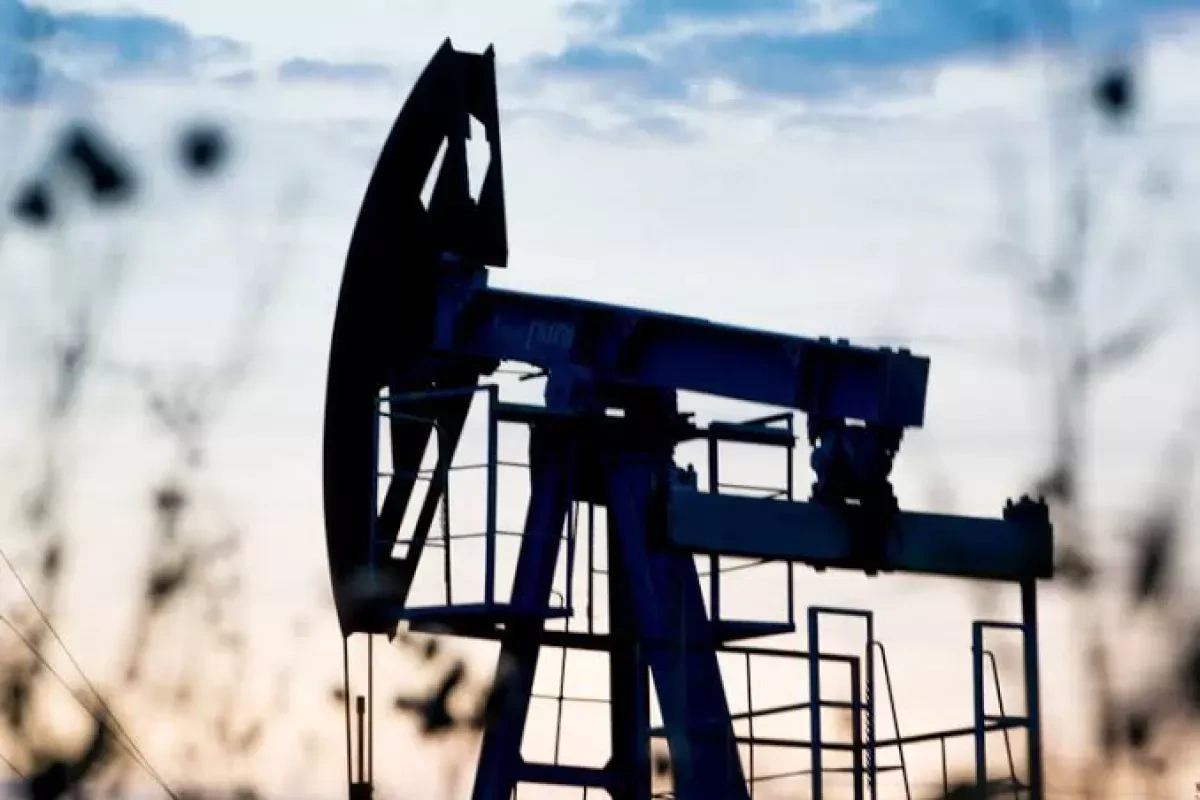 IEA: Russia's oil export revenue plunges $5 billion in June