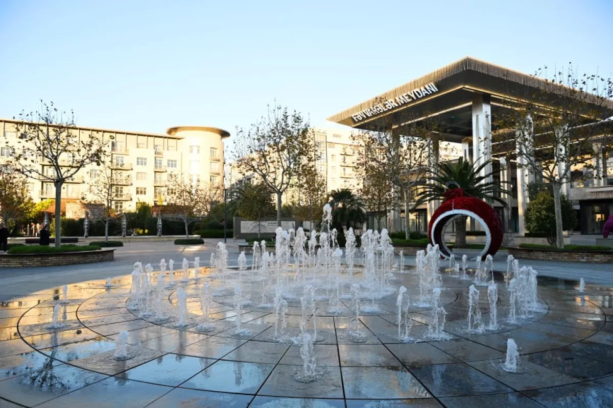 Azerbaijani president visits Baku White City PHOTO