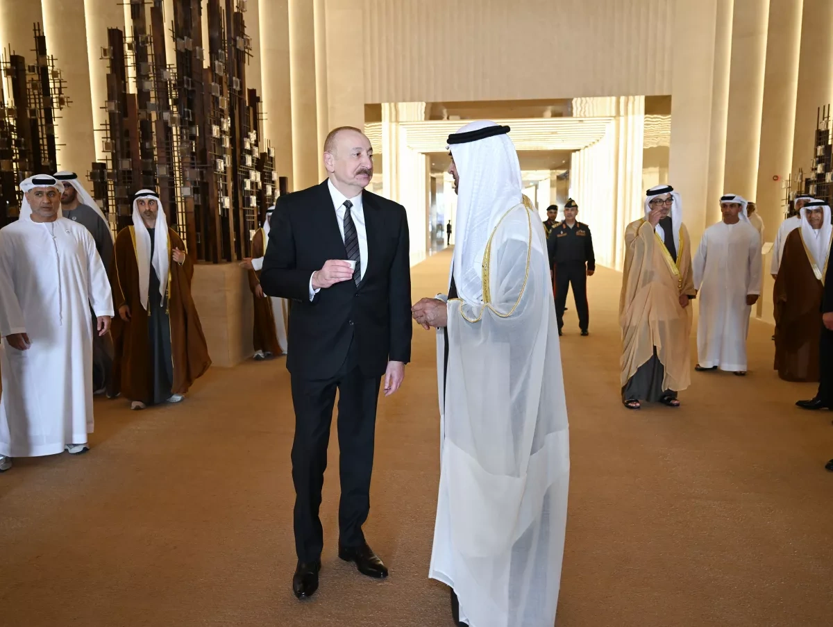 Azerbaijani president arrives in UAE on working visit PHOTO