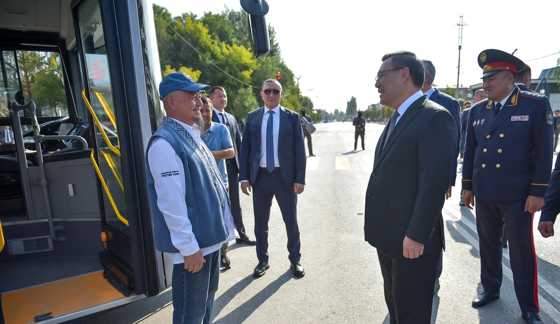 Kyrgyzstan boosts green transport with new electric buses in Talas