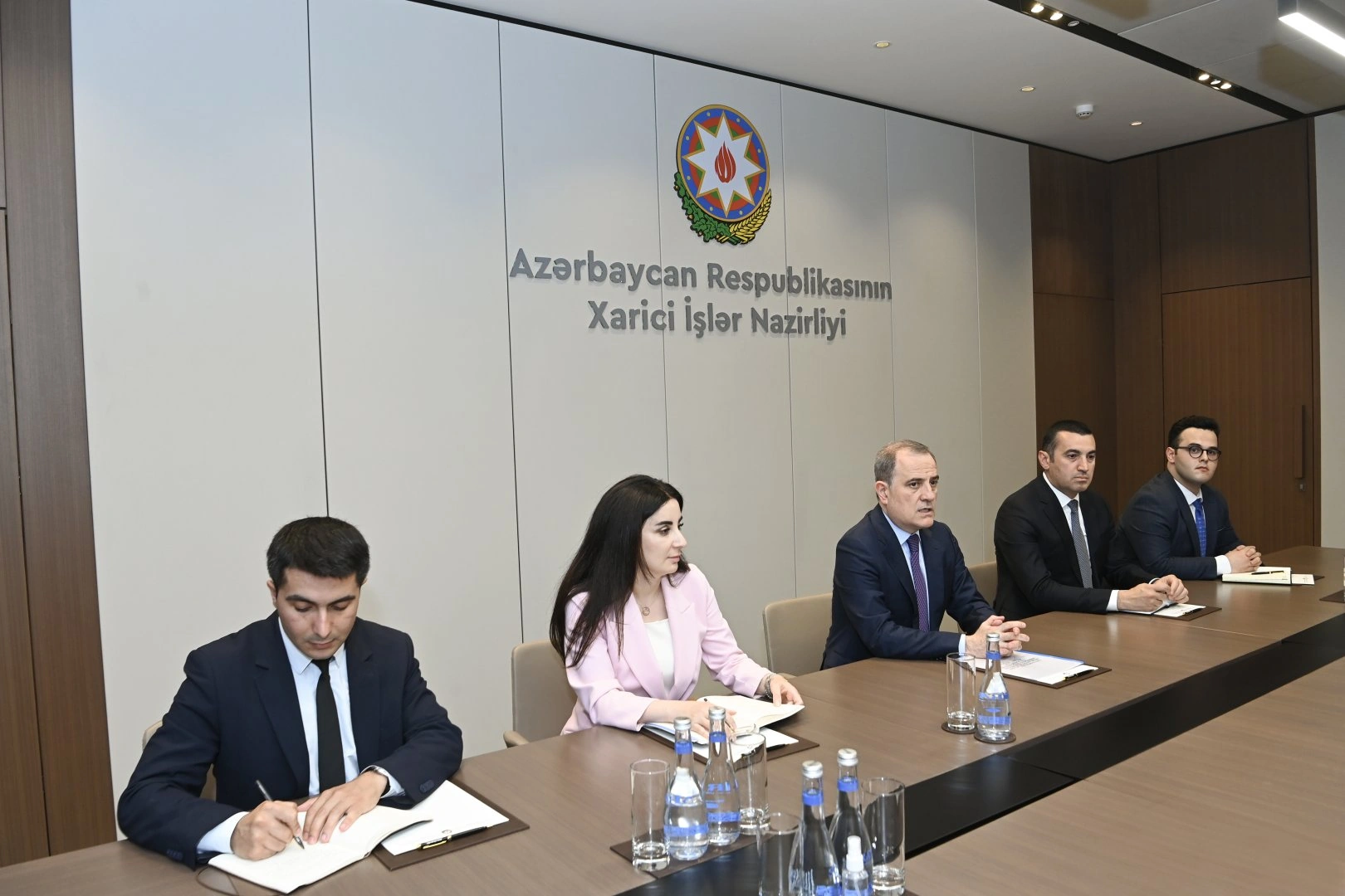 Azerbaijan FM holds talks with ICMP Director General (PHOTO)