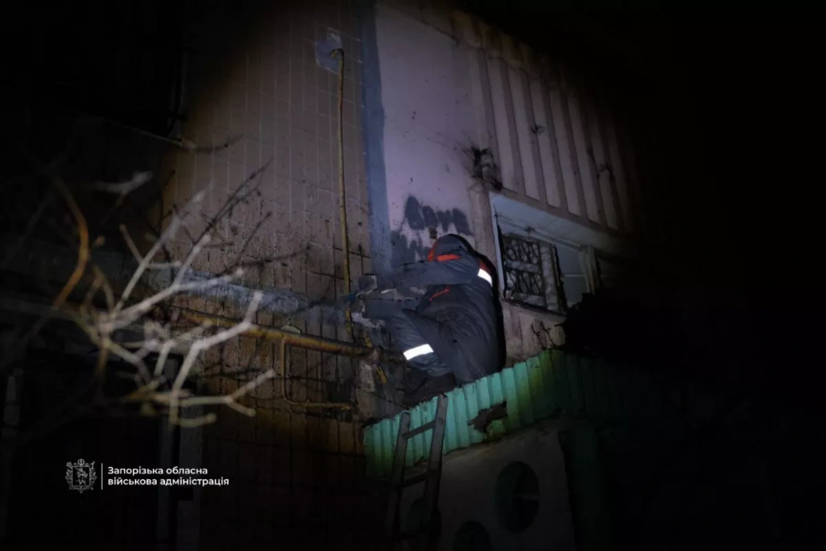 Woman dies, four others hurt after Russia massively strikes Zaporizhzhia PHOTO