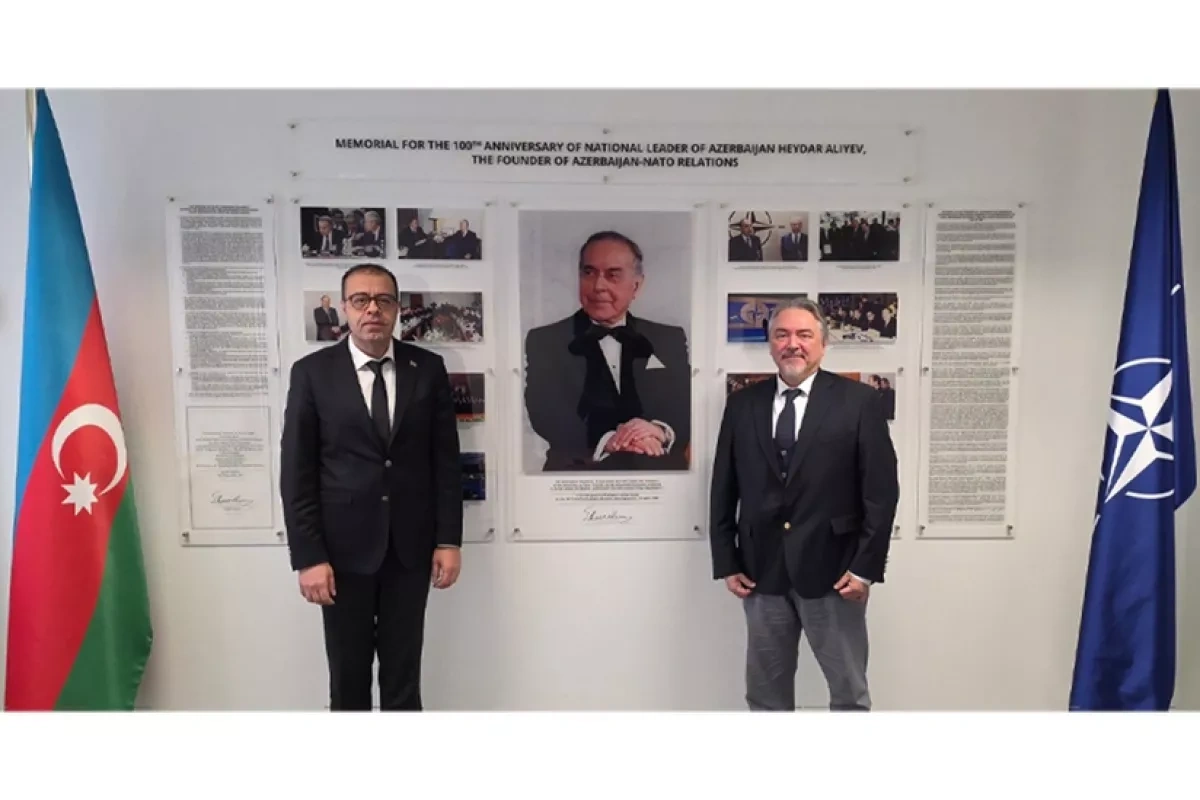 Türkiye’s NATO representative pays tribute to Azerbaijani national leader