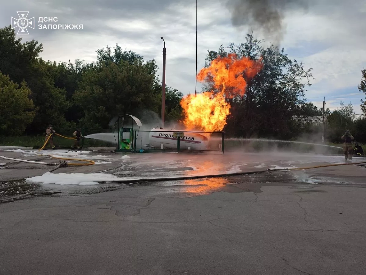 Russian drone strikes firefighters battling blaze at Zaporizhzhia petrol station PHOTO