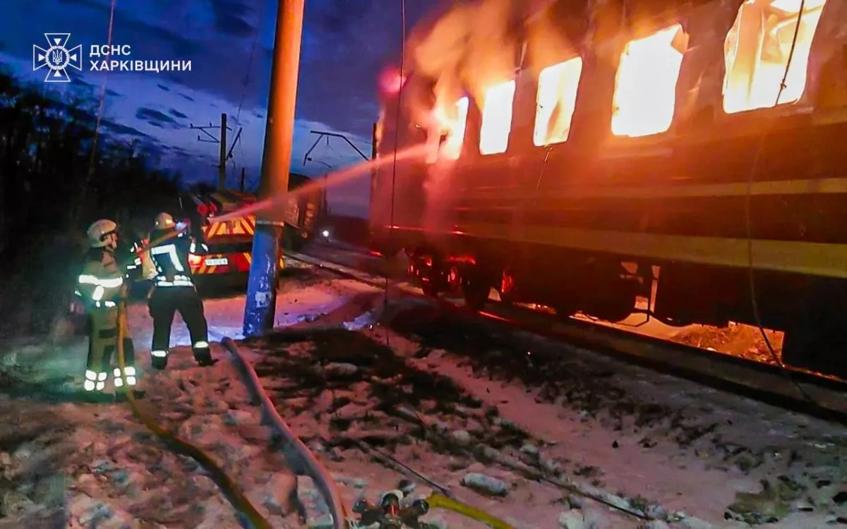 Russian strike hits passenger train in Kharkiv region, killing at least four PHOTO