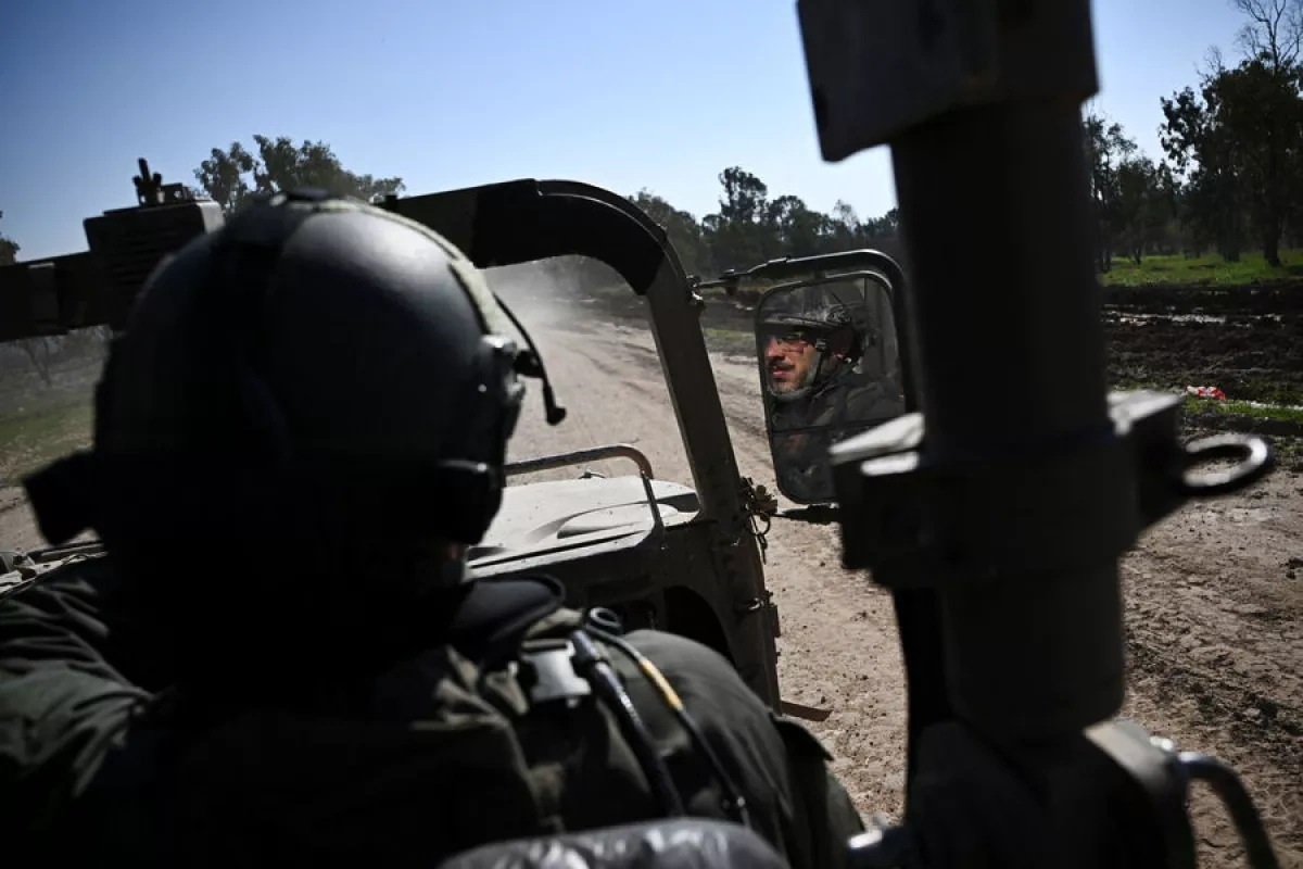 Israel intercepts drone carrying rifles, military says Photo