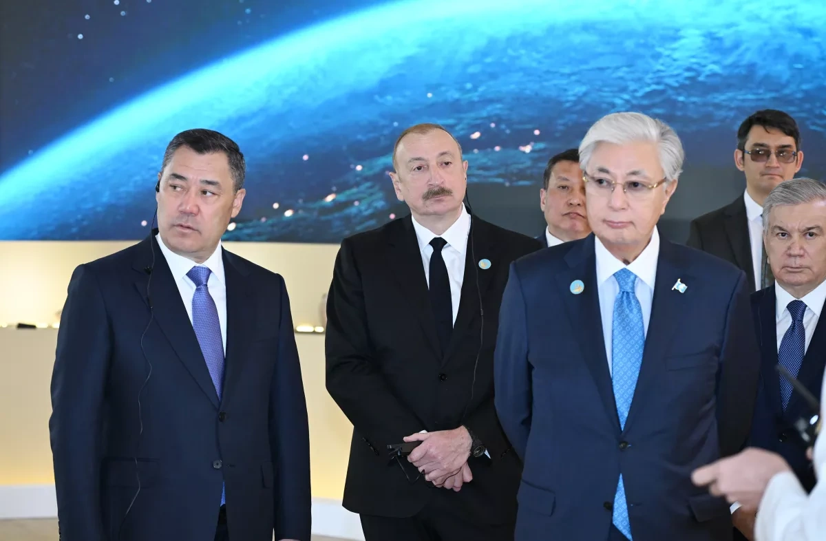 Azerbaijani president tours “Azret Sultan” museum-reserve in Turkistan PHOTO
