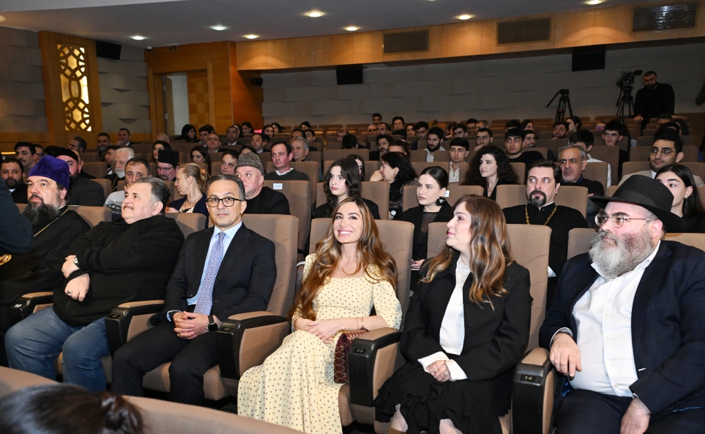 Head of Baku Media Center Arzu Aliyeva attends premiere of "Harmony" documentary (PHOTO)