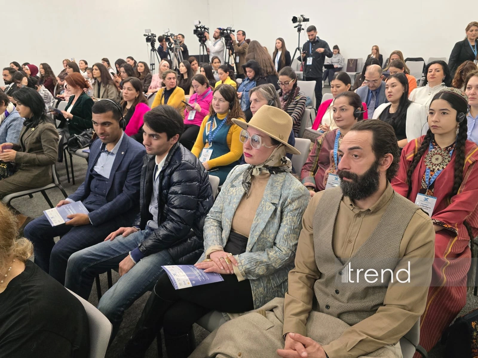 Baku becomes global capital of carpet art – opening of international forum (PHOTO)