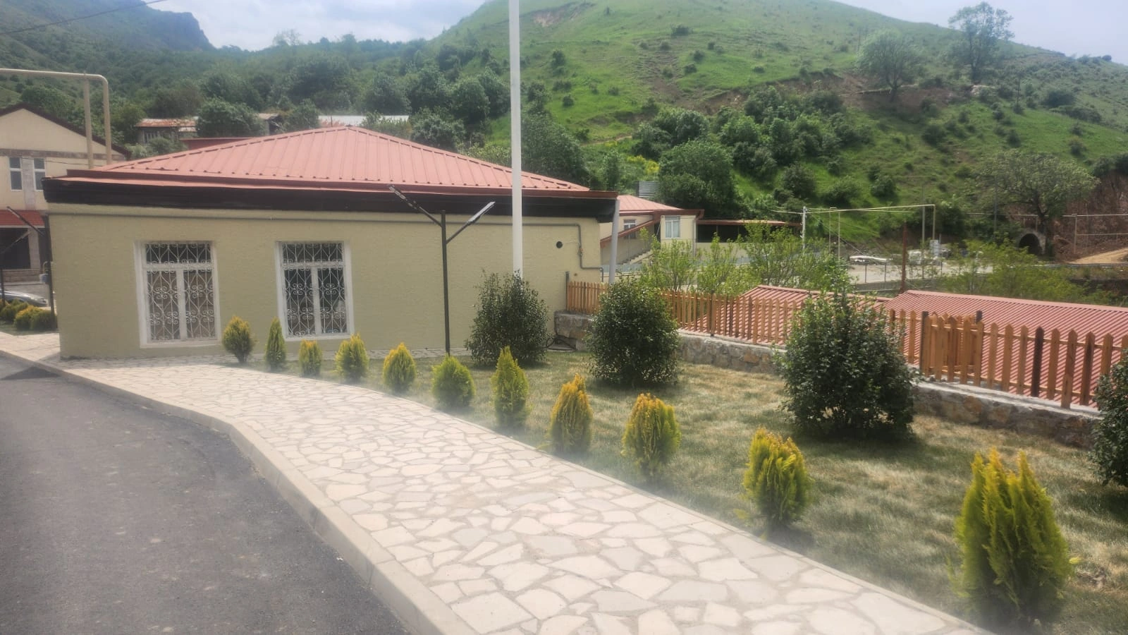 Azerbaijan reveals number of rebuilt houses in Shusha's Boyuk Galaderesi village (PHOTO)