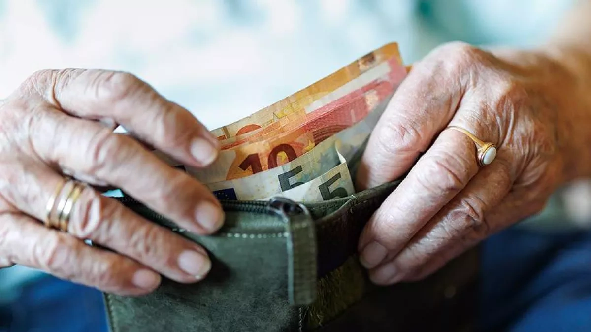Bulgaria set to adopt euro as citizens express excitement, skepticism