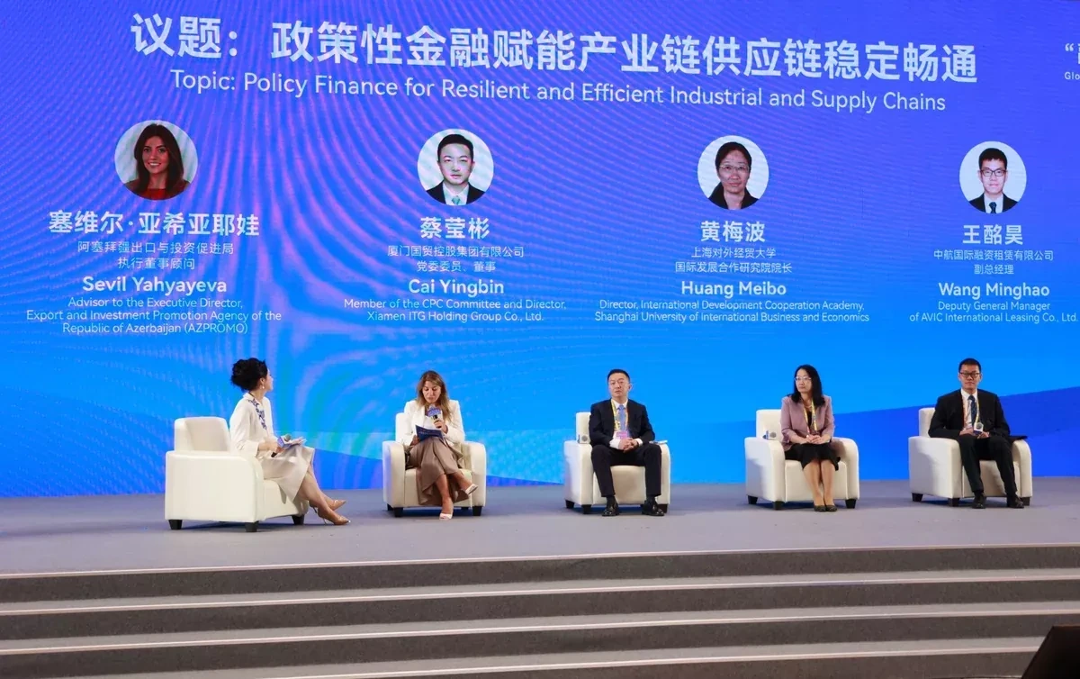Azerbaijan promotes business opportunities at major China trade fair PHOTO