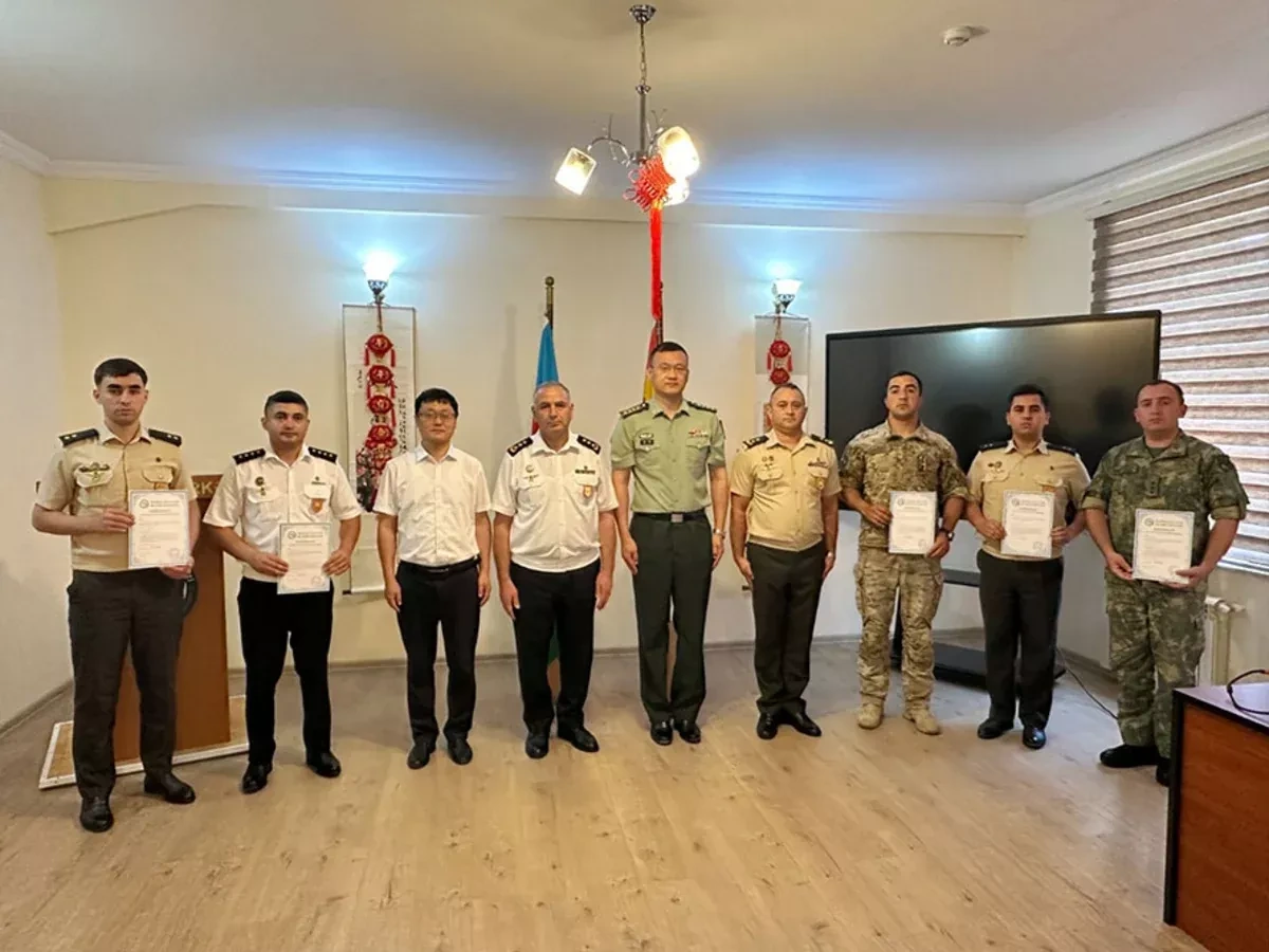 Azerbaijani servicemen complete Chinese language training PHOTO
