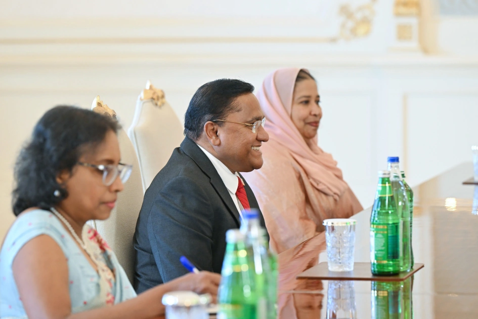 President Ilham Aliyev receives Sri Lanka's Minister of Foreign Affairs, Foreign Employment & Tourism (PHOTO)