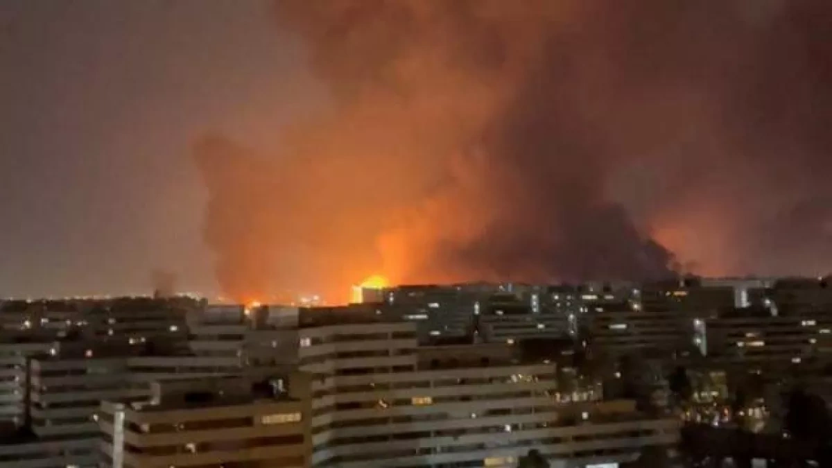 Black smoke rises over Tehran after strikes VIDEO
