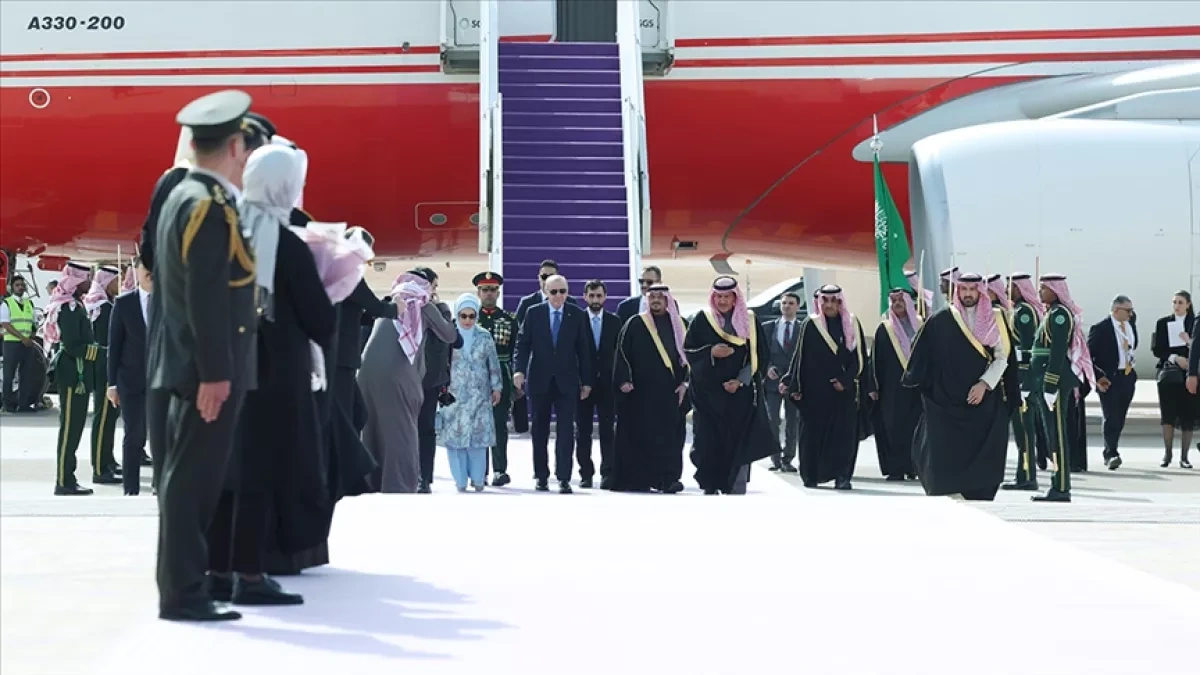 Turkish president lands in Riyadh for talks with Saudi leadership