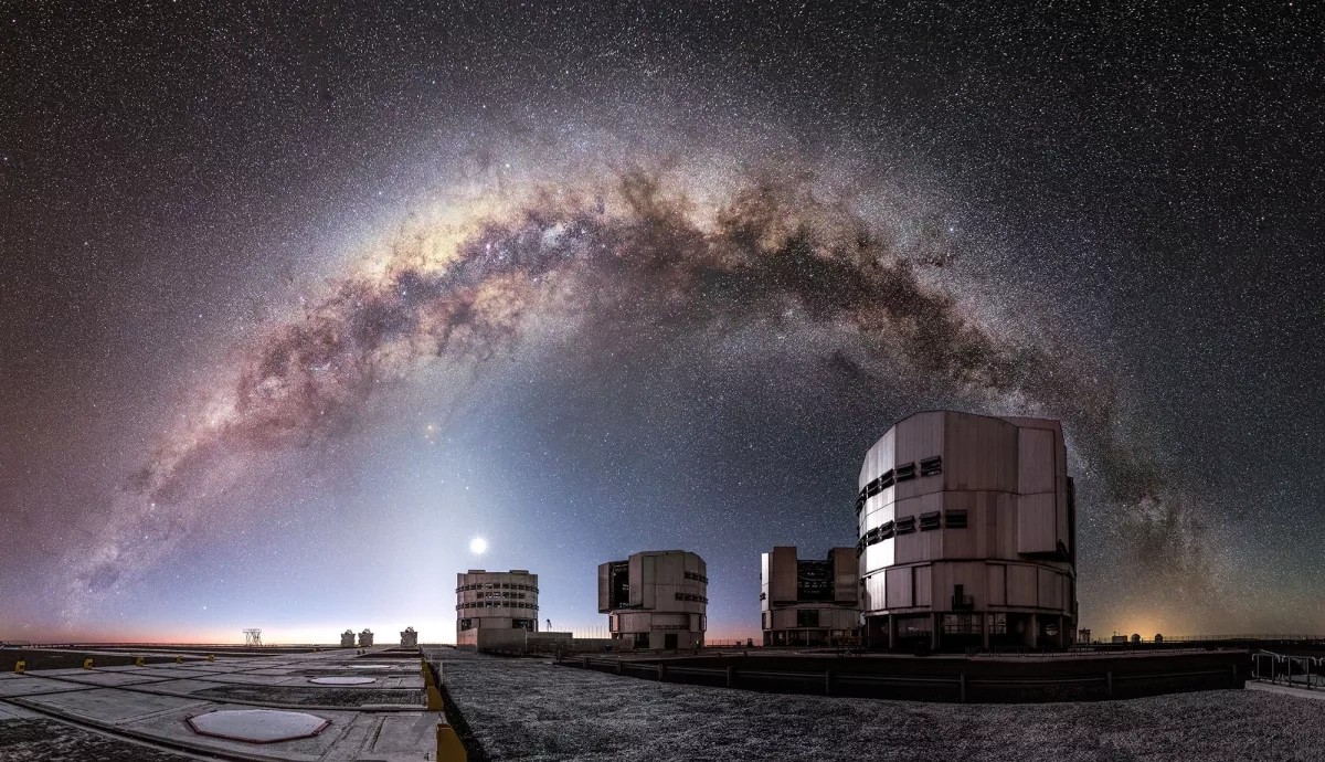Light pollution puts world's top astronomy hub under pressure
