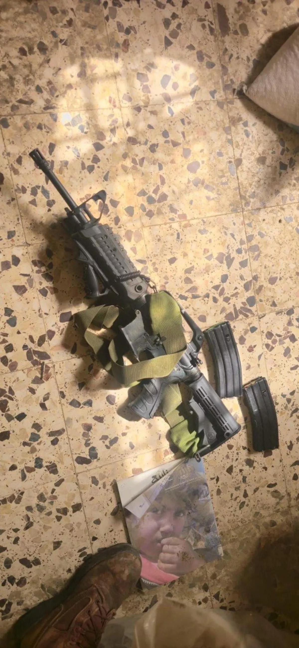 Israeli forces detain six in West Bank raids, seize weapons PHOTO / VIDEO