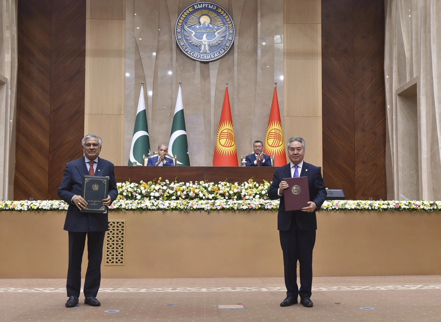 Kyrgyzstan, Pakistan exchange documents to strengthen bilateral cooperation
