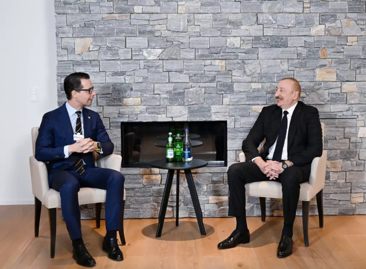 Azerbaijan, Carlsberg Group discuss localisation, export growth in Davos PHOTO