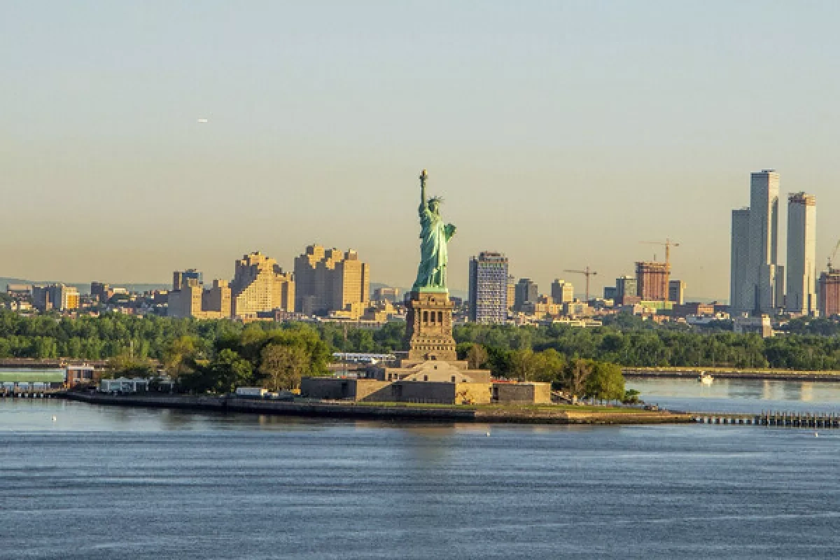 Boat overturns near Statue of Liberty in New York, killing two