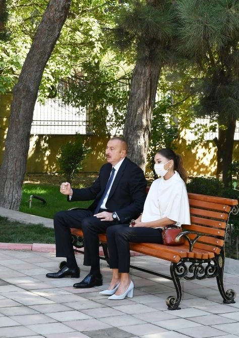Chronicles of Victory (September 30, 2020): President Ilham Aliyev, First Vice President Mehriban Aliyeva meet with wounded servicemen undergoing treatment at Central Military Clinical Hospital of Defense Ministry (PHOTO/VIDEO)