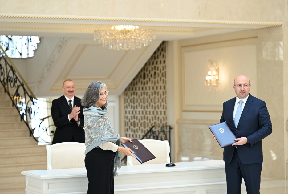 President Ilham Aliyev meets with UN-Habitat Executive Director (PHOTO)
