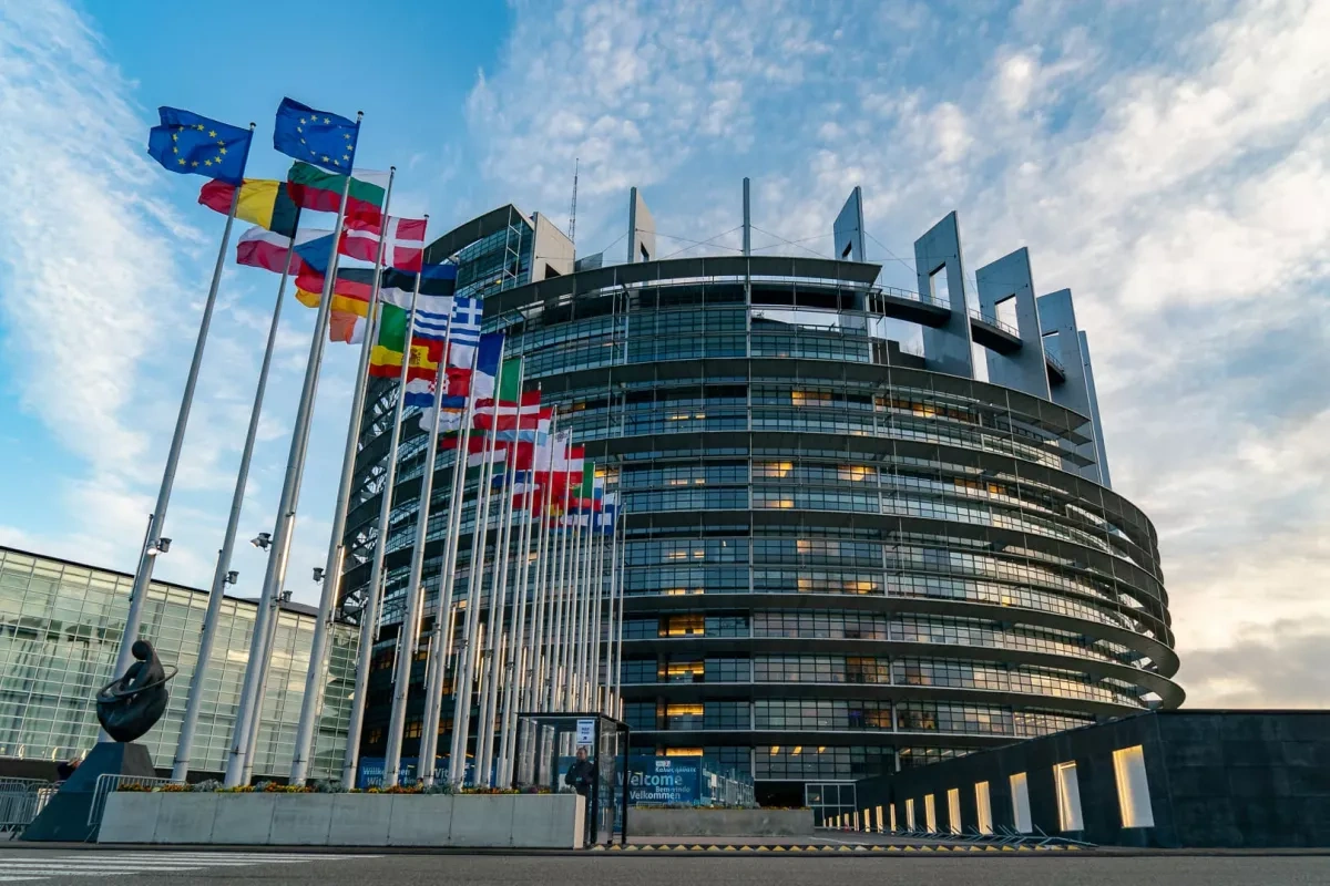 European Parliament fast-tracks €90 billion EU loan plan for Ukraine