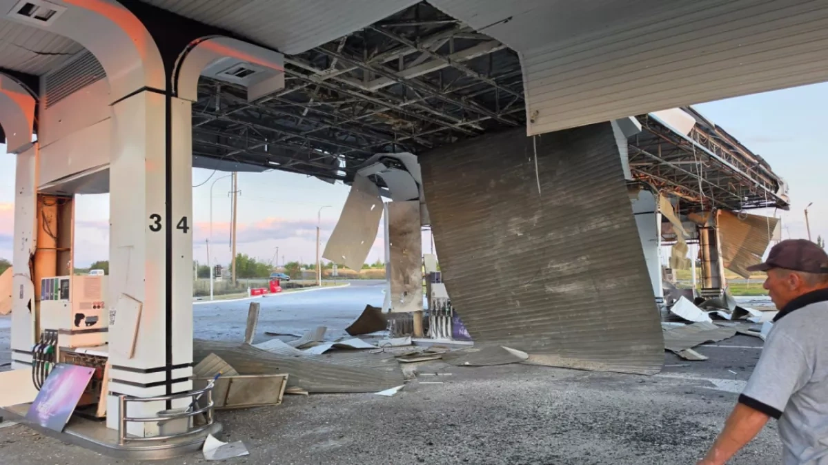 Kyiv takes brunt of overnight Russian attack as SOCAR station damaged PHOTO / VIDEO