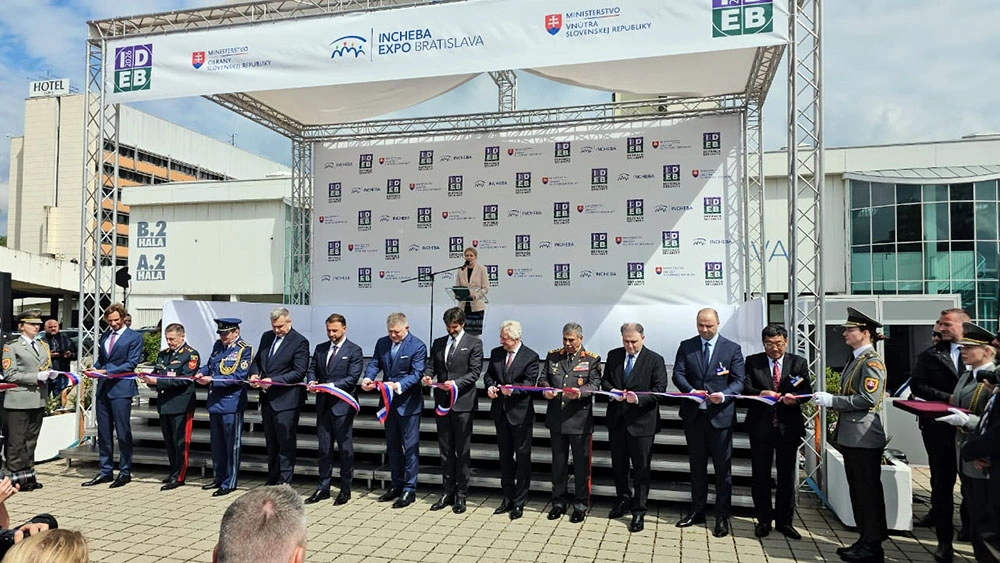 Azerbaijani Defense Minister’s visit to Slovakia continues (PHOTO)
