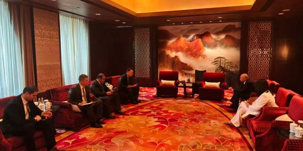 Tajikistan and Dayu New Energy discuss renewable energy cooperation