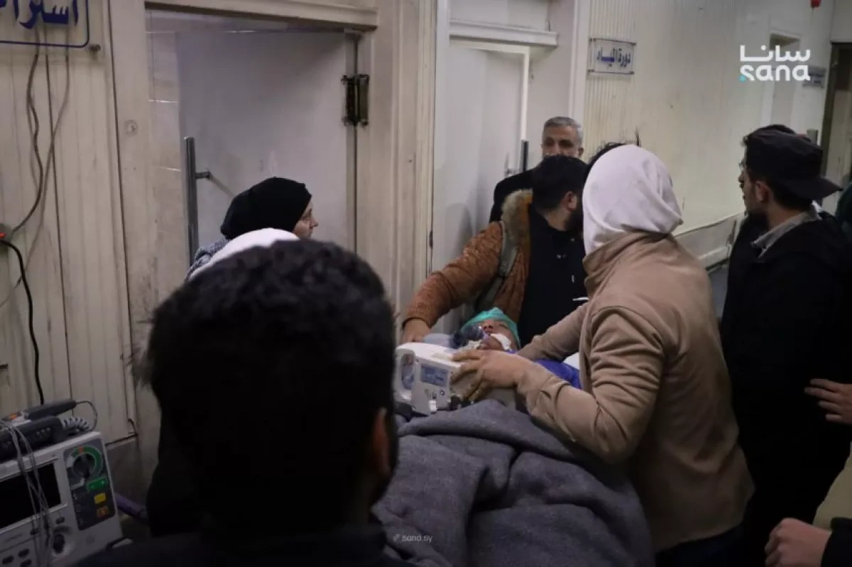 Syria: SDF shelling forces Aleppo patients to relocate, airport closed PHOTO