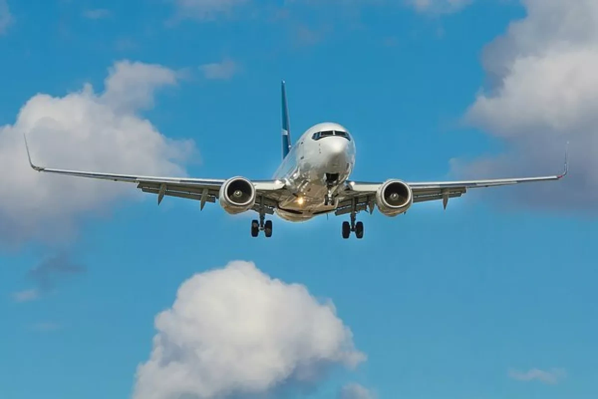 Media: Russia reports entry of unidentified aircraft from US
