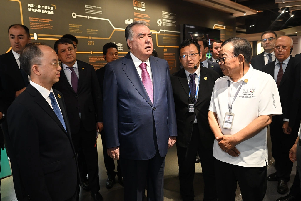 Tajikistan and Chinese Zonsen discuss joint industrial production and investment projects