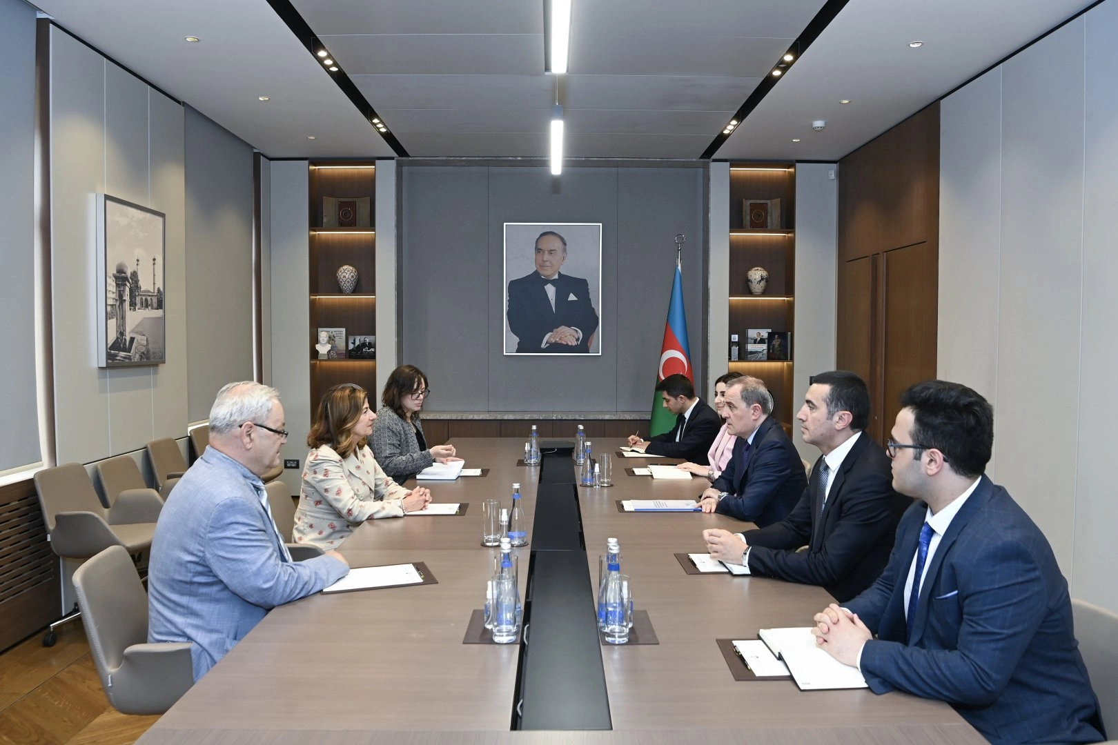 Azerbaijan FM holds talks with ICMP Director General (PHOTO)