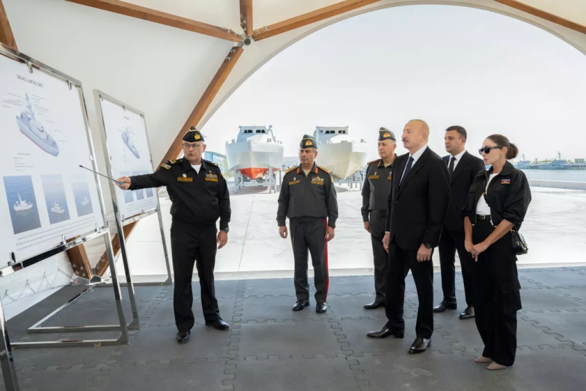 President Aliyev, first lady visit Azerbaijan’s Navy, inspect naval capabilities PHOTO